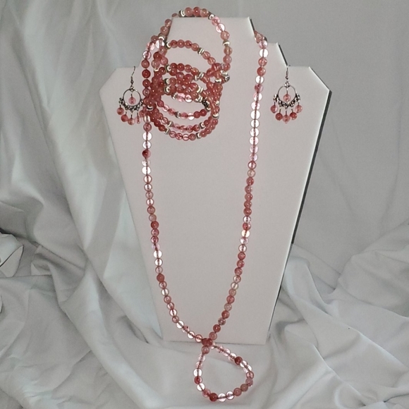 Salmon Pink - Picture 3 of 5